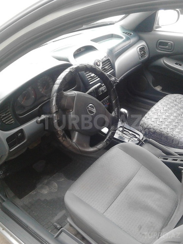 Nissan Sunny 2008, 280,000 km - 1.6 л - Zərdab