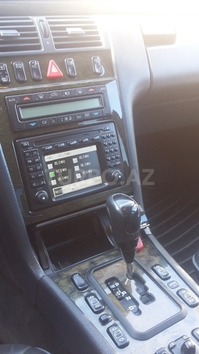 Mercedes E 320 2001, 129,000 km - 3.2 l - Bakı