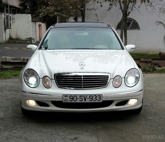 Mercedes E 320 2003, 252,000 km - 3.2 l - Bakı