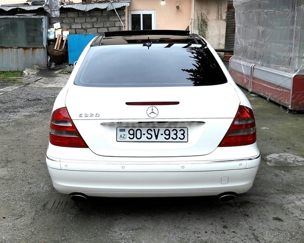 Mercedes E 320 2003, 252,000 km - 3.2 l - Bakı
