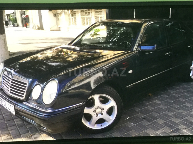 Mercedes E 320 1997, 287,900 km - 3.2 л - Bakı