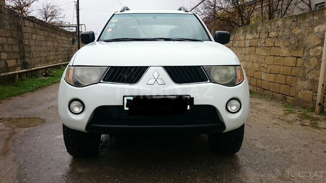 Mitsubishi L200 2007, 176,000 km - 2.5 l - Bakı