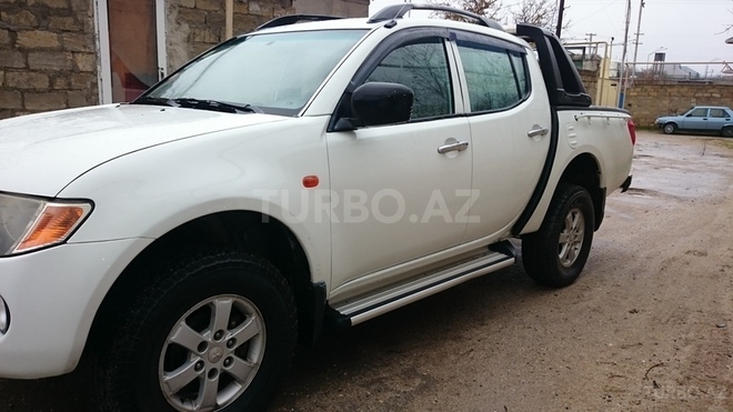 Mitsubishi L200 2007, 176,000 km - 2.5 l - Bakı