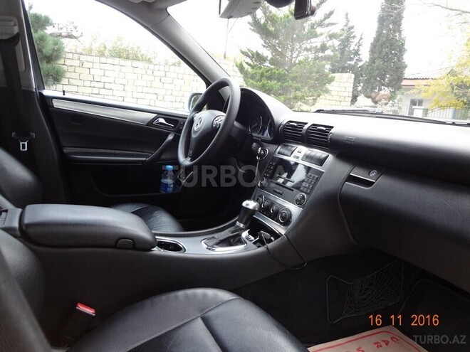 Mercedes C 230 2006, 250,000 km - 2.5 l - Bakı
