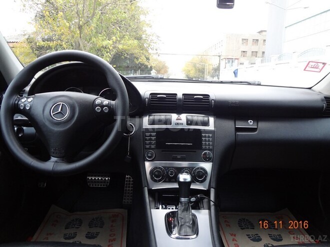Mercedes C 230 2006, 250,000 km - 2.5 l - Bakı