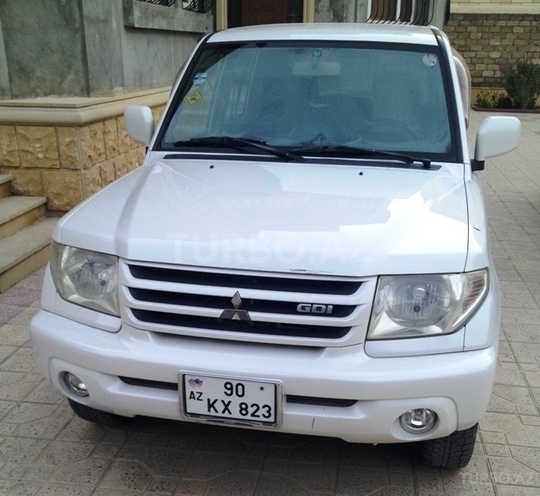 Mitsubishi Pajero io 2000, 288,000 km - 2.0 l - Bakı