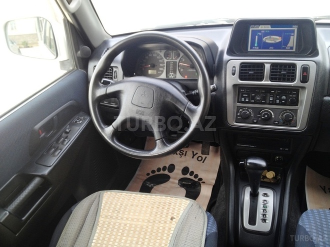 Mitsubishi Pajero io 2000, 288,000 km - 2.0 l - Bakı