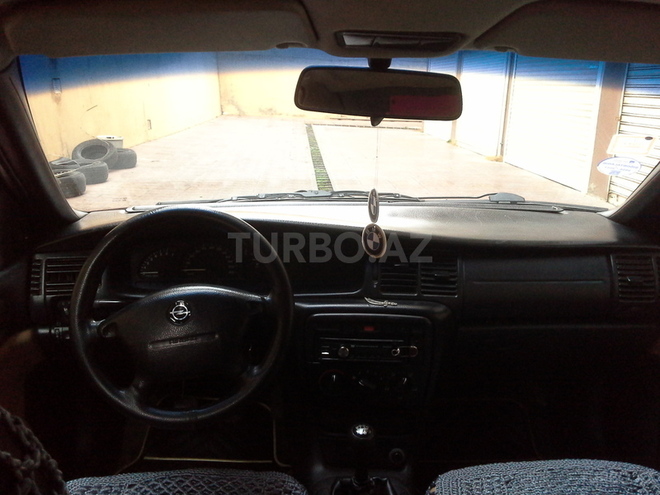 Opel Vectra 1998, 235,200 km - 1.6 l - Bakı