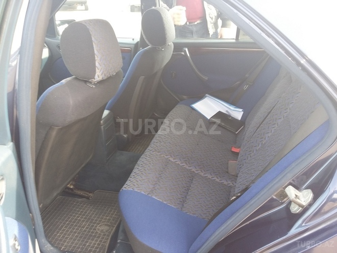 Mercedes C 240 1997, 278,000 km - 2.4 l - Xırdalan