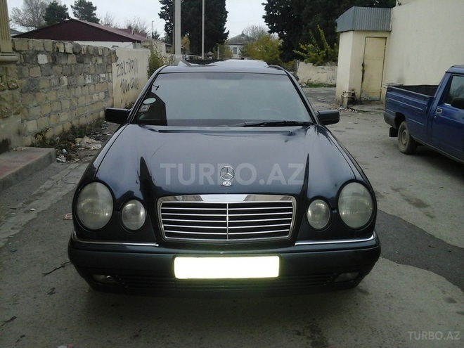 Mercedes E 220 1997, 245,000 km - 2.2 l - Bərdə