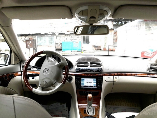 Mercedes E 320 2003, 252,000 km - 3.2 l - Bakı