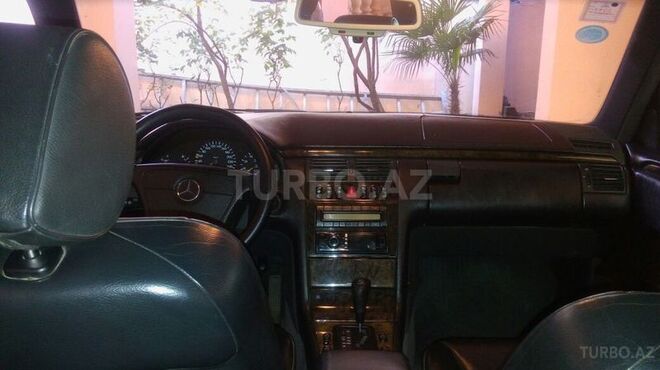 Mercedes E 280 1996, 308,000 km - 2.8 л - Bakı