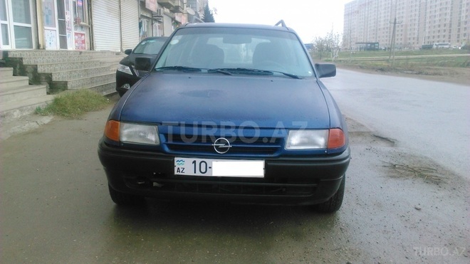 Opel Astra 1994, 320,000 km - 1.6 l - Siyəzən