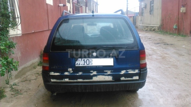Opel Astra 1994, 320,000 km - 1.6 l - Siyəzən