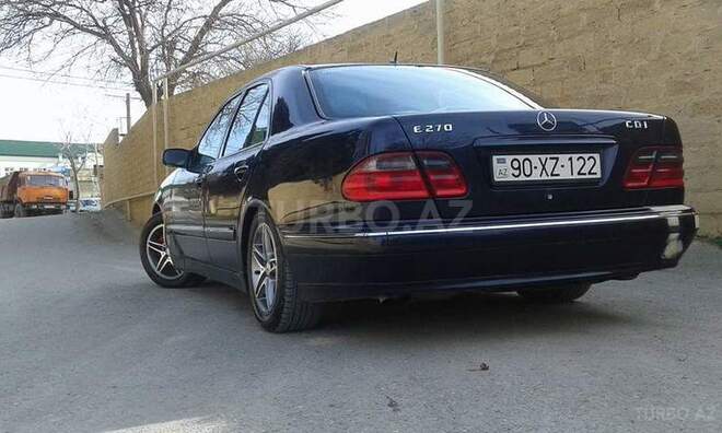 Mercedes E 270 2000, 177,000 km - 2.7 l - Bakı