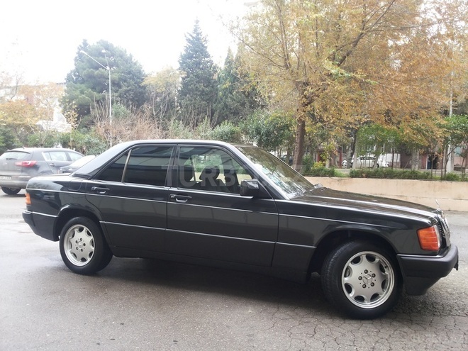 Mercedes 190 1990, 280,000 km - 2.0 l - Bakı