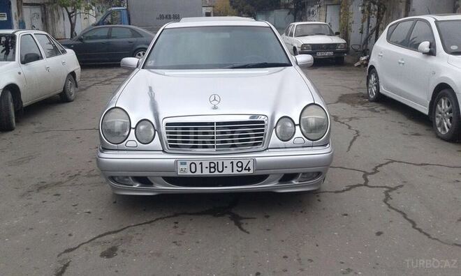 Mercedes E 200 1997, 320,000 km - 2.0 l - Bakı