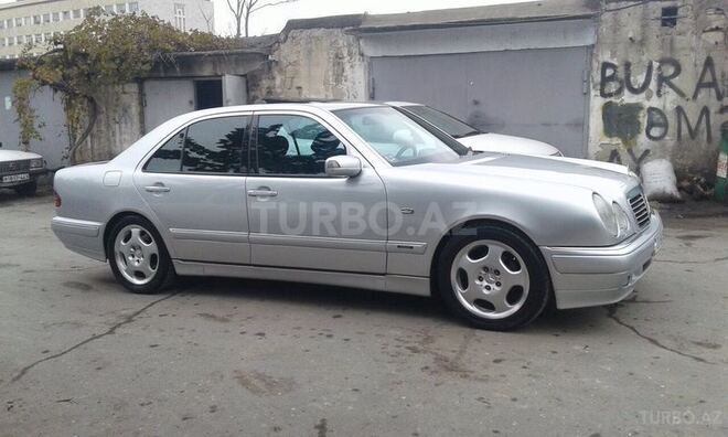 Mercedes E 200 1997, 320,000 km - 2.0 l - Bakı
