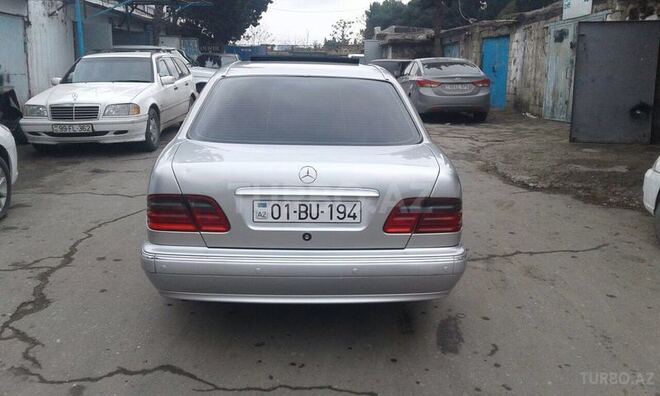 Mercedes E 200 1997, 320,000 km - 2.0 l - Bakı