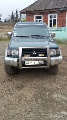 Mitsubishi Pajero 1992, 250,000 km - 2.5 l - Astara