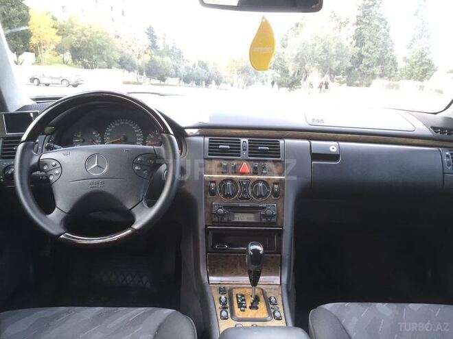 Mercedes E 240 2000, 173,000 km - 2.6 l - Bakı