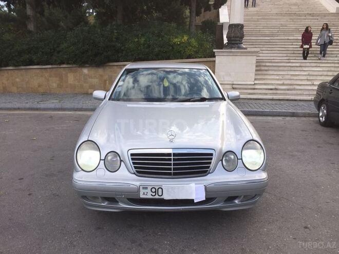 Mercedes E 240 2000, 173,000 km - 2.6 l - Bakı