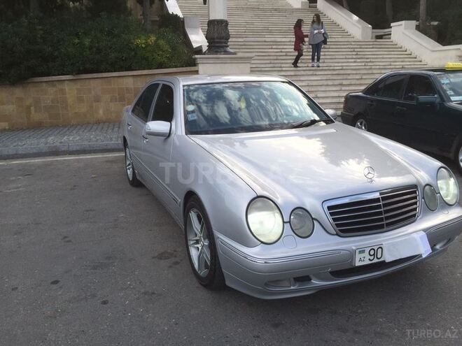 Mercedes E 240 2000, 173,000 km - 2.6 l - Bakı