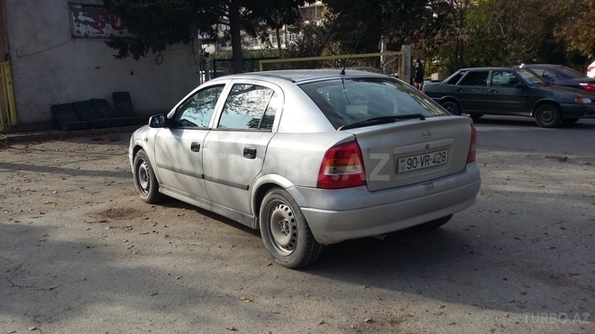 Opel Astra 2000, 250,000 km - 1.6 l - Bakı