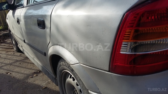 Opel Astra 2000, 250,000 km - 1.6 l - Bakı