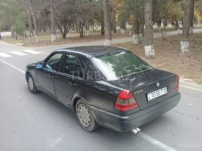 Mercedes E 280 1993, 234,000 km - 2.8 l - Sumqayıt