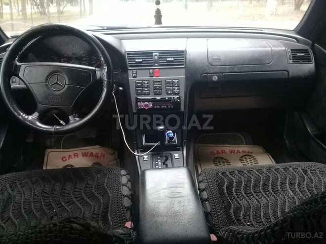 Mercedes E 280 1993, 234,000 km - 2.8 l - Sumqayıt