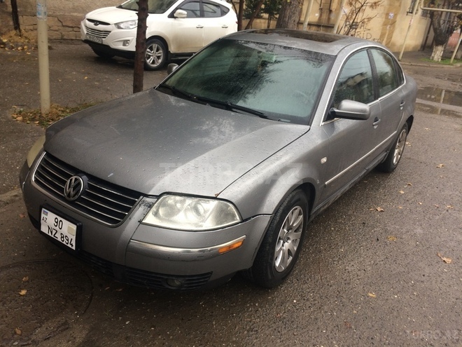 Volkswagen Passat 2003, 190,000 km - 1.8 л - Sumqayıt