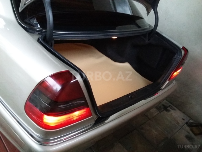 Mercedes C 200 1999, 313,000 km - 2.0 l - Masallı
