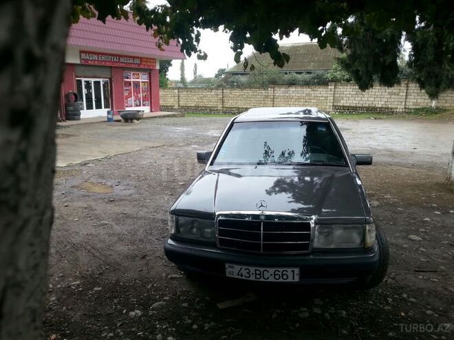 Mercedes 190 1992, 260,000 km - 2.0 l - Masallı