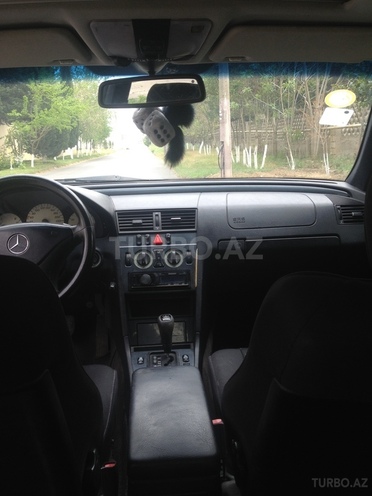 Mercedes C 240 2000, 248,300 km - 2.6 l - Bakı
