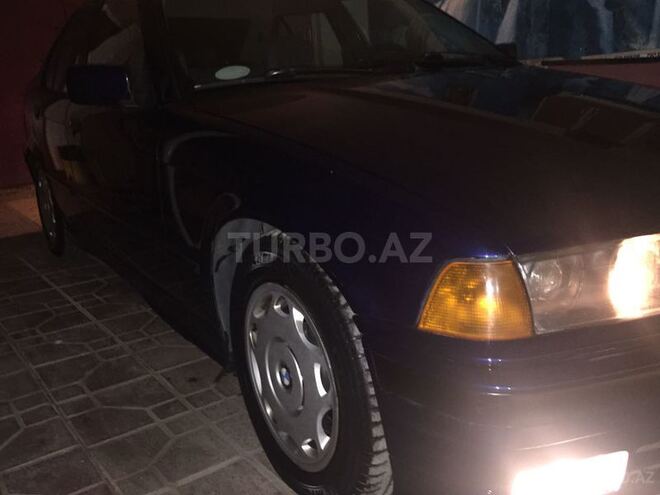 BMW 320 1992, 169,830 km - 2.0 l - Bakı