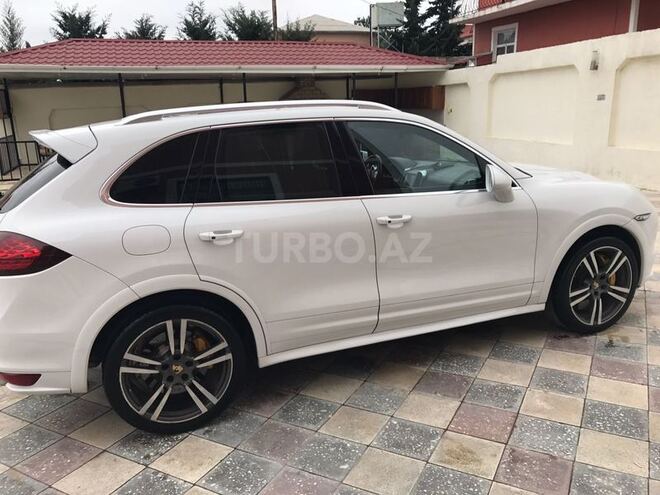 Porsche Cayenne 2013, 117,000 km - 4.8 l - Bakı