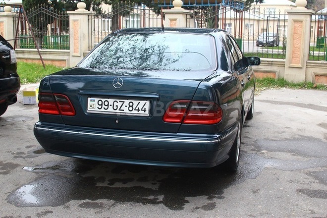 Mercedes E 270 1999, 500,000 km - 2.7 l - Bakı