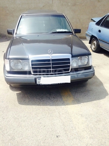 Mercedes E 230 1992, 210,000 km - 2.3 l - Bakı