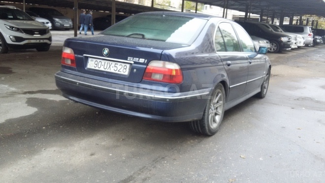 BMW 528 1996, 210,364 km - 2.8 l - Bakı