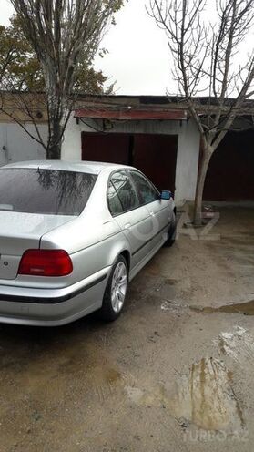 BMW 523 1997, 270,000 km - 2.5 l - Bakı