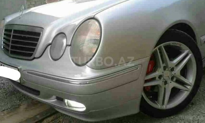 Mercedes E 220 2000, 301,000 km - 2.2 l - Bakı