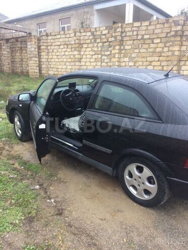 Opel Astra 1999, 26,000 km - 2.0 l - Bakı