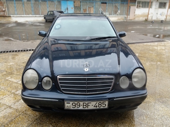 Mercedes E 240 2001, 201,000 km - 2.6 l - Bakı