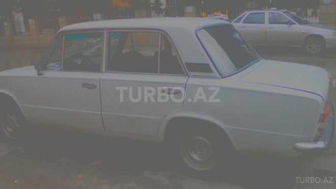 LADA (VAZ) 21011 1975, 130,000 km - 1.3 л - Xırdalan