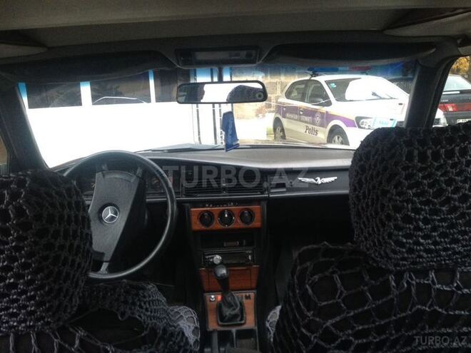 Mercedes 190 1991, 122,384 km - 2.0 l - Masallı