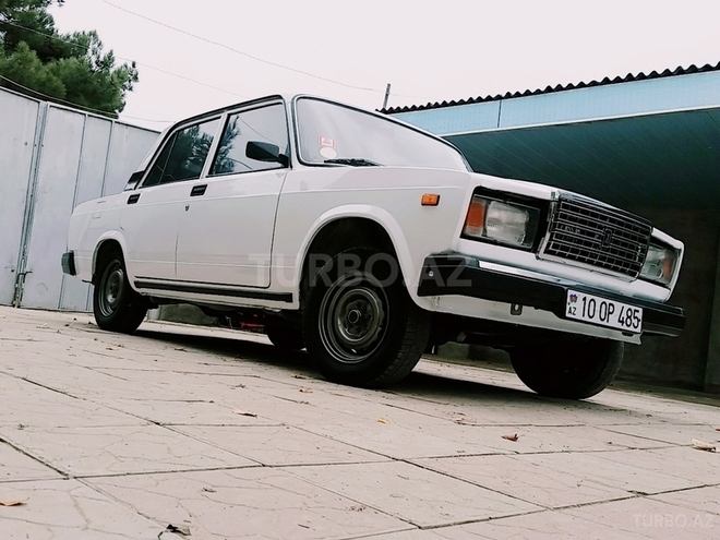 LADA (VAZ) 2107 2005, 98,000 km - 1.6 l - Qusar