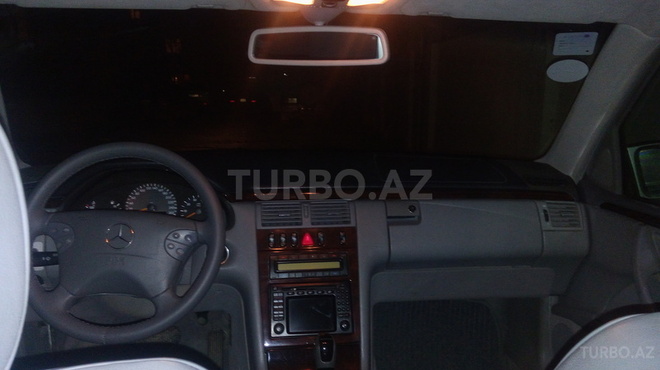 Mercedes E 240 2000, 180,000 km - 2.4 л - Bakı
