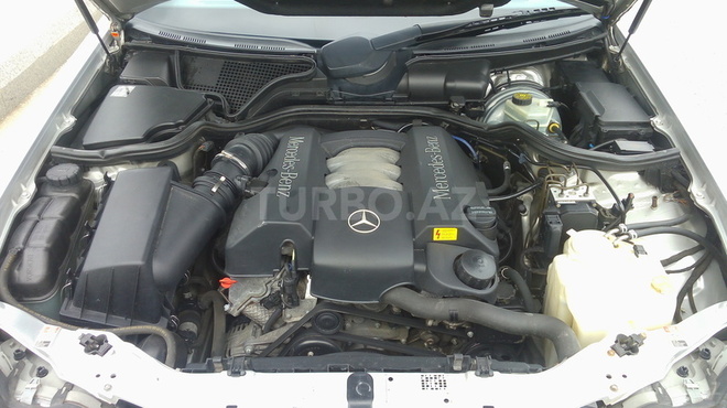 Mercedes E 240 2000, 180,000 km - 2.4 л - Bakı