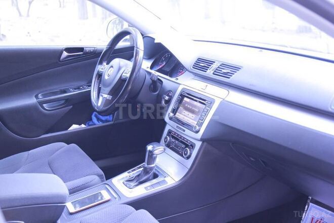 Volkswagen Passat 2010, 140,000 km - 1.8 l - Bakı